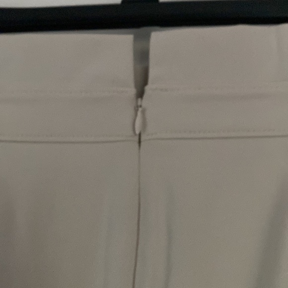 WHBM soft cream fully lined suit size 10 blazer/8 skirt, NWT - Picture 8 of 12